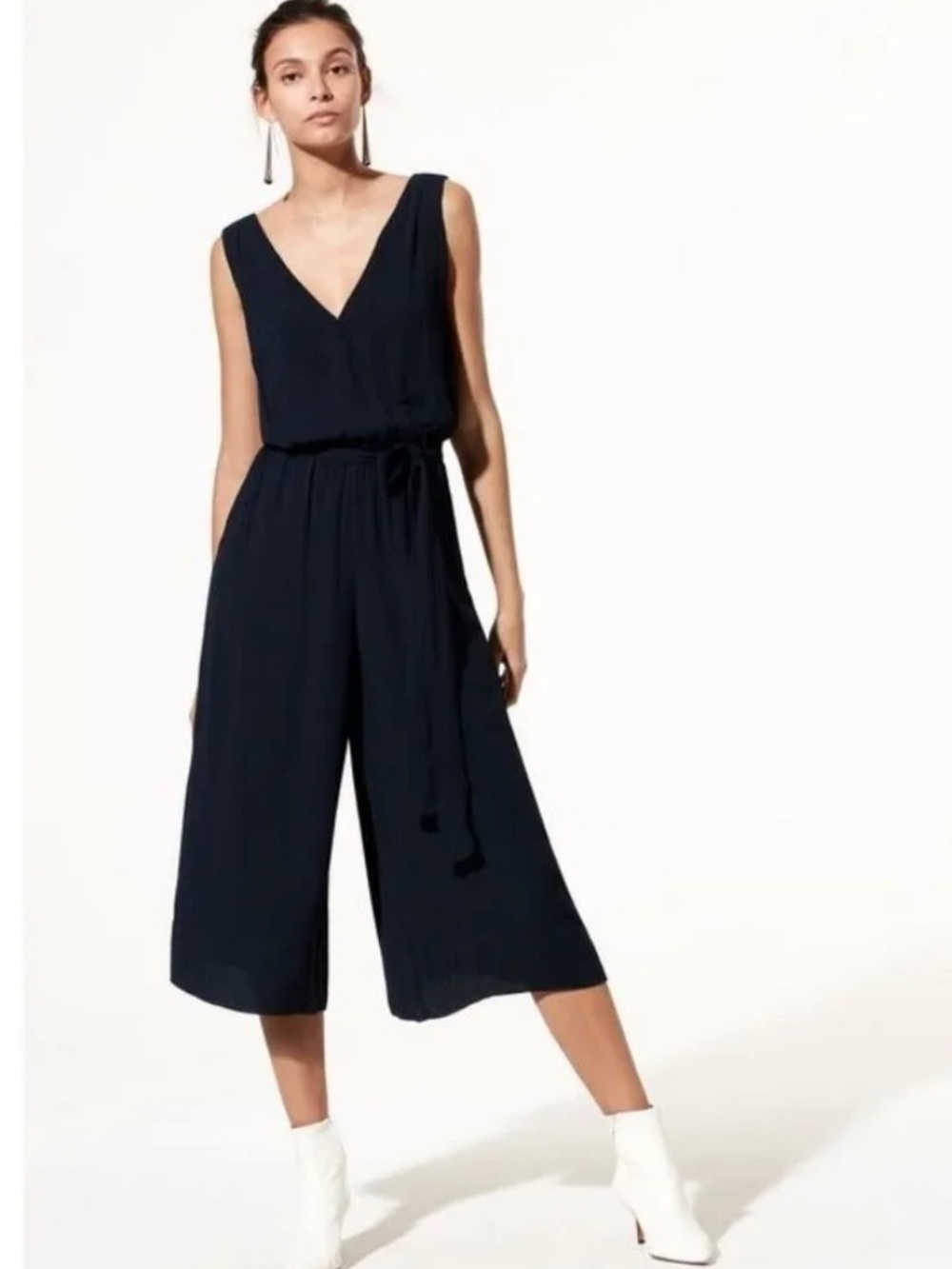 Babaton Maximillian Jumpsuit / Size Large / Indigo Aritzia Formal V-Neck